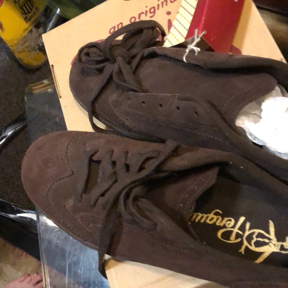 Shoes - Picture 5 of 5